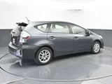2012 Toyota Prius v photo 2