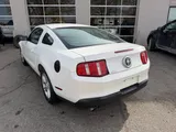 2011 Ford Mustang photo 3