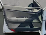 2018 Kia Optima Hybrid photo 9