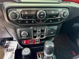2021 Jeep Gladiator photo 24