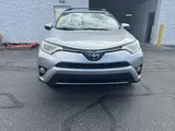 2017 Toyota RAV4 photo 4