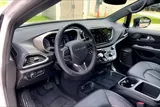 2025 Chrysler Pacifica photo 13