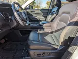 2023 Nissan Pathfinder photo 16