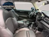 2017 MINI Hardtop 2 Door photo 17