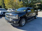 2017 Chevrolet Silverado 1500 photo 2