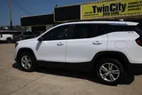 2023 GMC Terrain photo 2