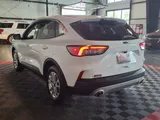 2022 Ford Escape photo 5