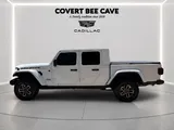 2025 Jeep Gladiator photo 6