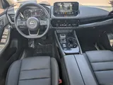 2023 Nissan Rogue photo 19