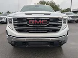 2026 GMC Sierra 1500 photo 9