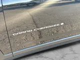 2027 Jeep Grand Cherokee photo 13