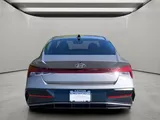 2024 Hyundai Elantra photo 4
