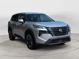 2024 Nissan Rogue photo 2