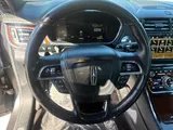 2018 Lincoln Continental photo 11