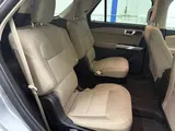 2023 Ford Explorer photo 17