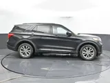 2024 Ford Explorer photo 4