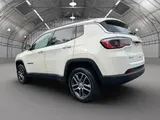 2019 Jeep Compass photo 13