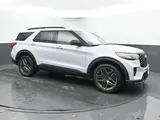 2026 Ford Explorer photo 5