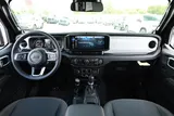 2026 Jeep Wrangler photo 31