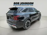 2025 Kia Sorento photo 8