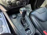 2019 Jeep Cherokee photo 21