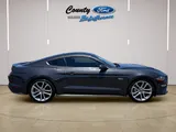 2022 Ford Mustang photo 25