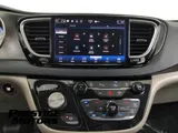 2023 Chrysler Pacifica photo 19