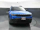 2026 Jeep Cherokee photo 2