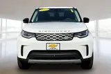 2024 Land Rover Discovery photo 2
