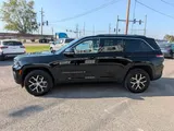 2023 Jeep Grand Cherokee photo 5