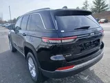 2025 Jeep Grand Cherokee photo 6