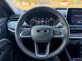 2025 Jeep Compass photo 14