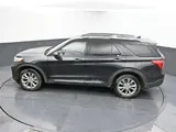 2024 Ford Explorer photo 19