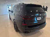 2024 BMW X7 photo 3