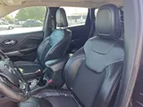 2019 Jeep Cherokee photo 22