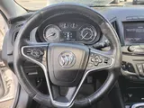 2015 Buick Regal photo 17