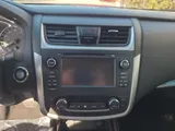 2016 Nissan Altima photo 14