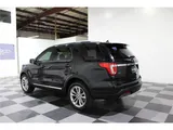 2019 Ford Explorer photo 6