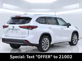 2023 Toyota Highlander photo 4