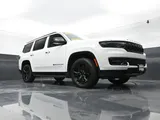 2024 Jeep Wagoneer photo 35