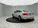 2019 BMW 3 Series photo 7