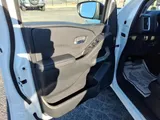 2026 Nissan Frontier photo 10