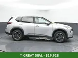 2024 Nissan Rogue photo 4