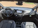 2027 Chrysler Pacifica photo 8