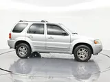 2003 Ford Escape photo 4