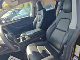 2024 Tesla Model Y photo 23