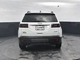 2026 Jeep Cherokee photo 8