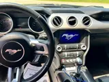 2020 Ford Mustang photo 3