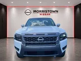 2026 Nissan Frontier photo 8