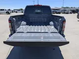 2023 Nissan Frontier photo 14